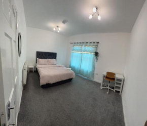 Southampton Bridge Rooms by AFL